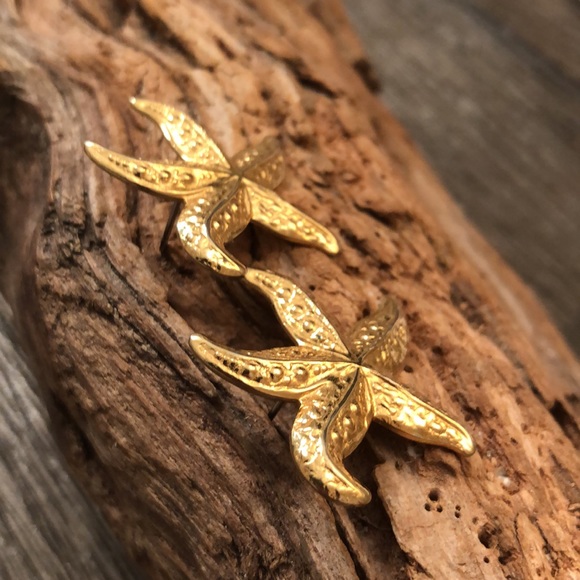 Avon 1987 Starfish Goldtone Metal Earrings - Picture 13 of 13